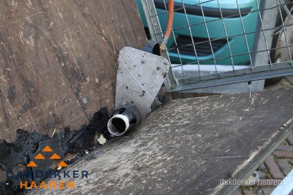 Dakdekkers gasbrander voor bitumen werkzaamheden in Haaren Dakdekkers gasbrander voor bitumen werkzaamheden in Haaren