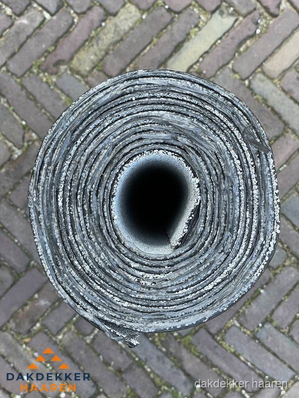 Rol EPDM dakbedekking materiaal voor plat dak in Haaren Rol EPDM dakbedekking materiaal voor plat dak in Haaren